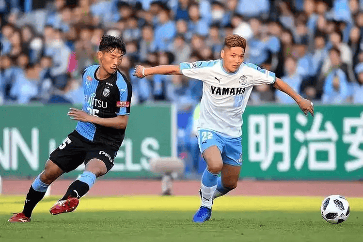 莱比锡红牛和美因茨俱乐部的关系